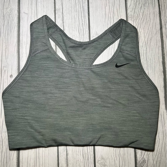 Nike Swoosh Medium-Support Non Padded Sports Bra Size L - Picture 1 of 5